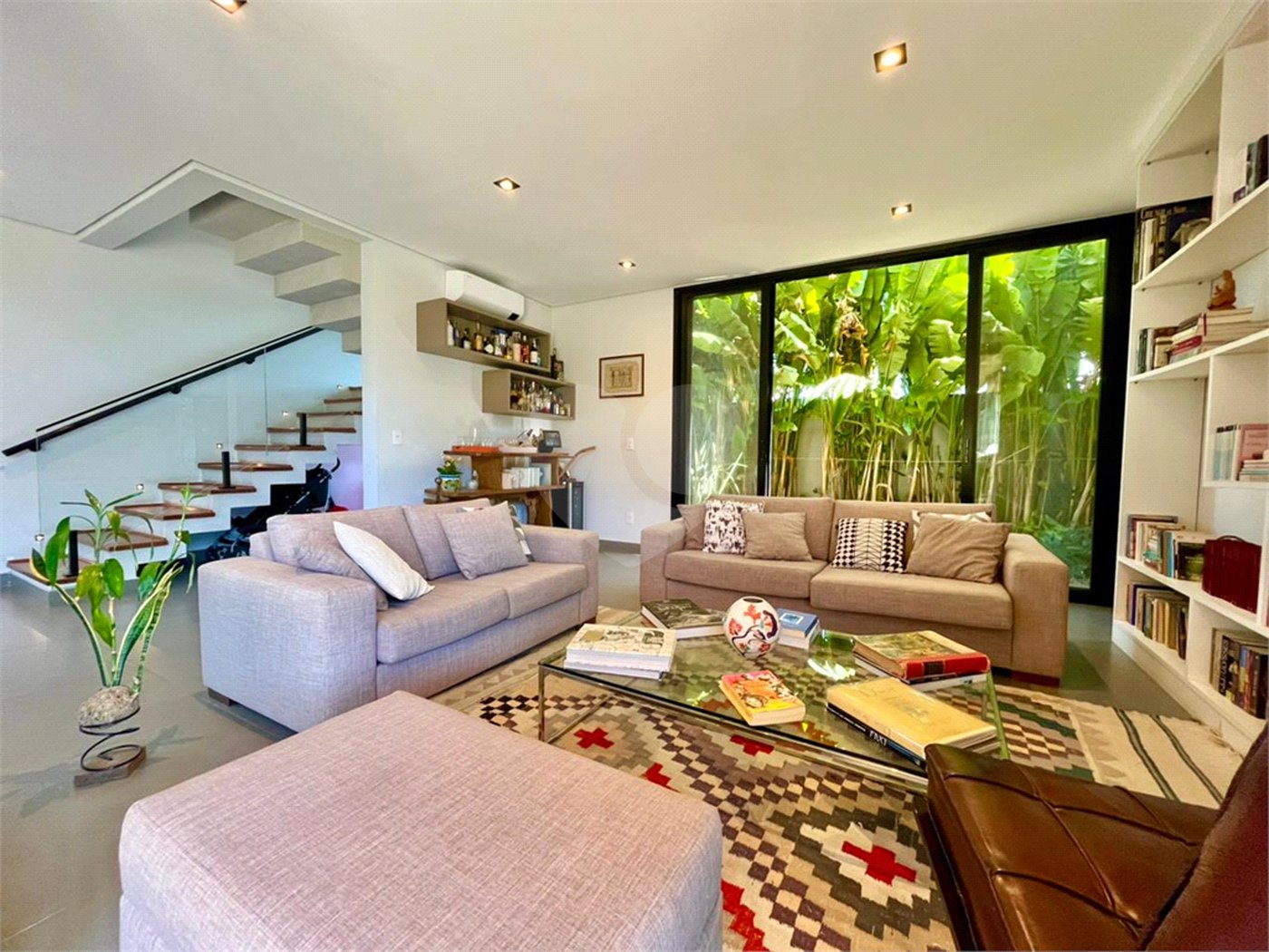 Casa à venda com 4 suítes no condomínio Fazenda Imperial, Sorocaba - SP