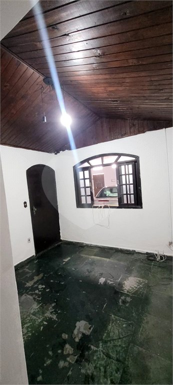 Casa à venda com 3 quartos em Conjunto Residencial Cocuera, Mogi das Cruzes, SP