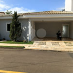 Casa à venda com 3 quartos, sendo 1 suíte,  no condomínio Residencial Eldorado, São Carlos - SP