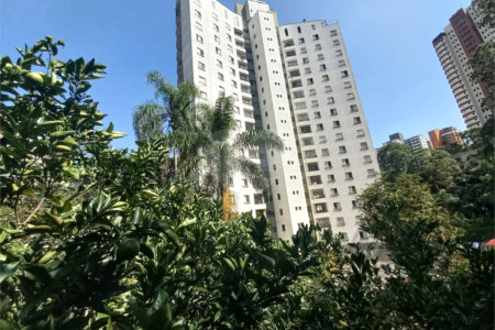 Apartamento à venda com 3 quartos, sendo 1 suíte, em Vila Andrade, São Paulo, SP