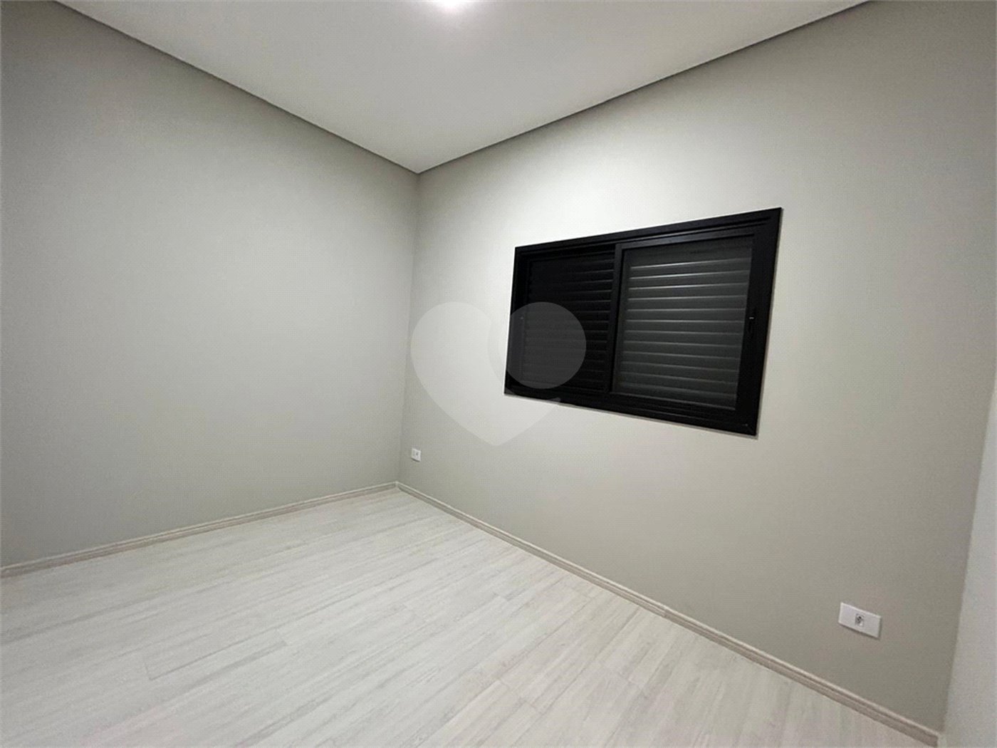 Casa à venda com 3 quartos, sendo 1 suíte, no condomínio Ibiti Reserva, Sorocaba - SP