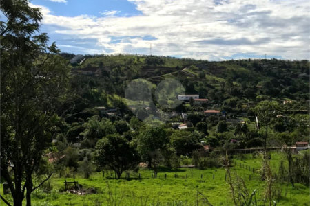 Terreno à venda em Jardim Estância Brasil, Atibaia, SP