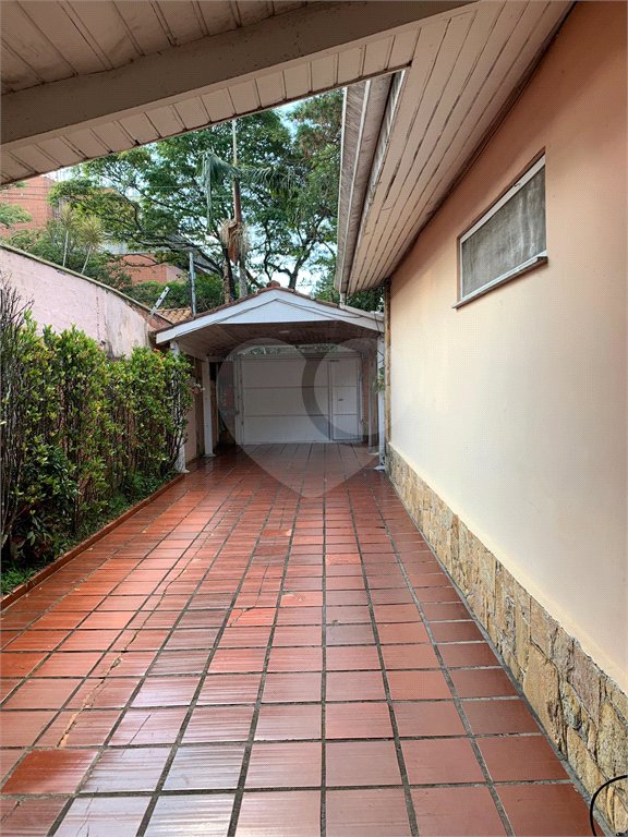 Casa à venda com 3 quartos, sendo 1 suíte, em Interlagos, São Paulo, SP