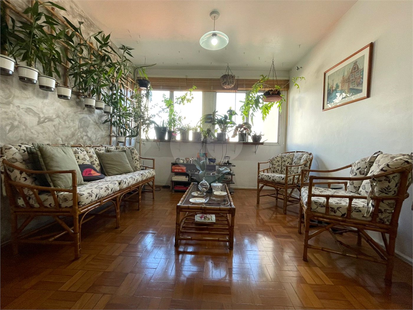 Apartamento à venda com 3 quartos, sendo 1 suíte,  em Vila Mariana, São Paulo, SP