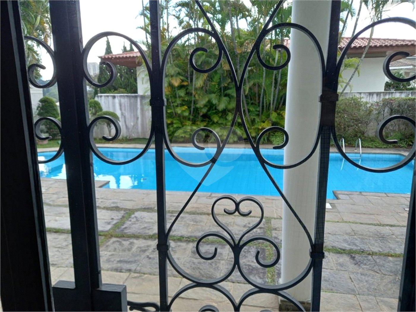 Casa à venda com 5 quartos, sendo 2 suítes,  em Jardim Guedala, São Paulo, SP