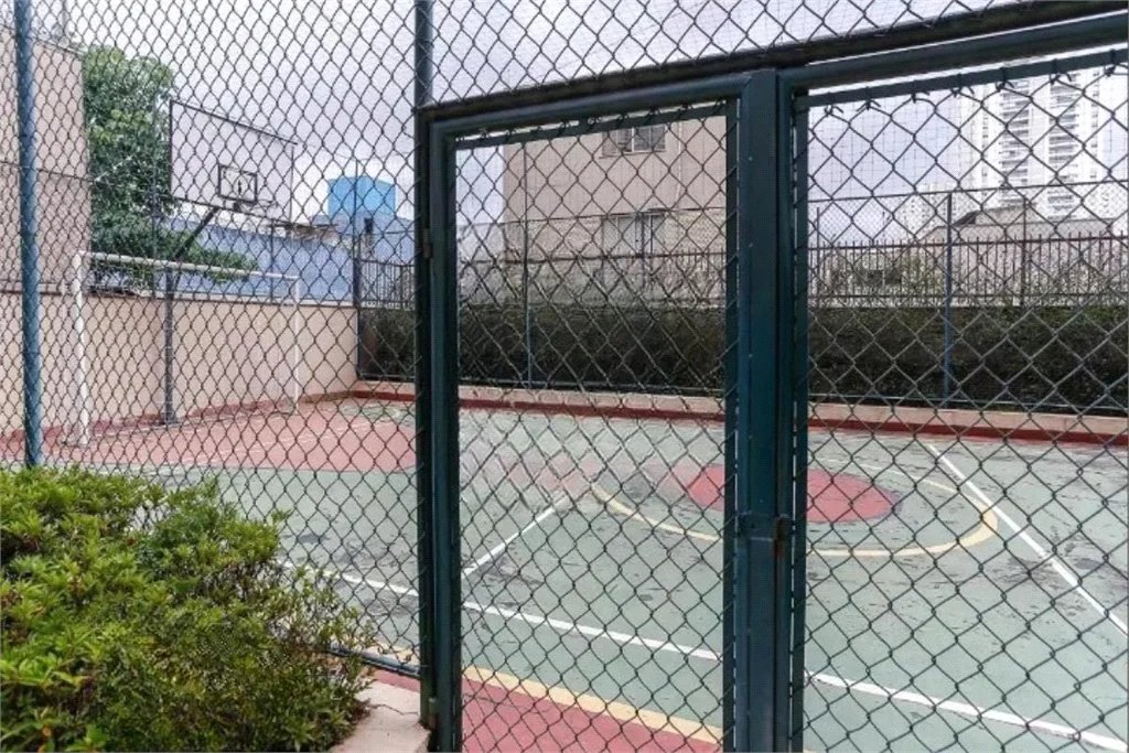 Apartamento à venda com 3 quartos, sendo 1 suíte, em Vila Hamburguesa, São Paulo, SP