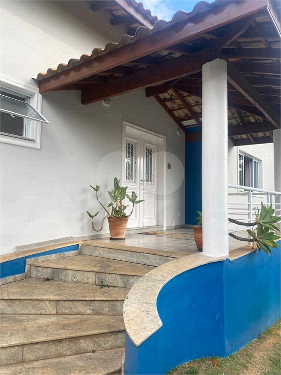 Casa à venda com 5 quartos, sendo 3 suítes, no condomínio Zuleika Jabour, Salto - SP