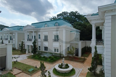 Casa à venda com 5 suítes no condomínio Maison Parc, São Paulo - SP