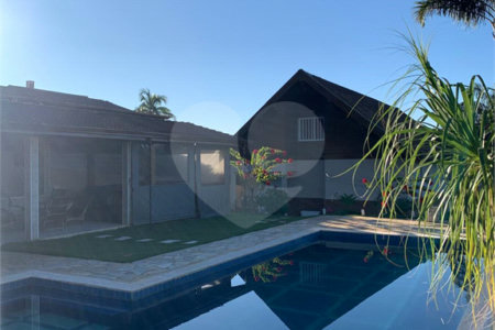 Casa Térrea à venda com 3 quartos, sendo 1 suíte, em Alpes D'ouro, Bom Jesus dos Perdões, SP