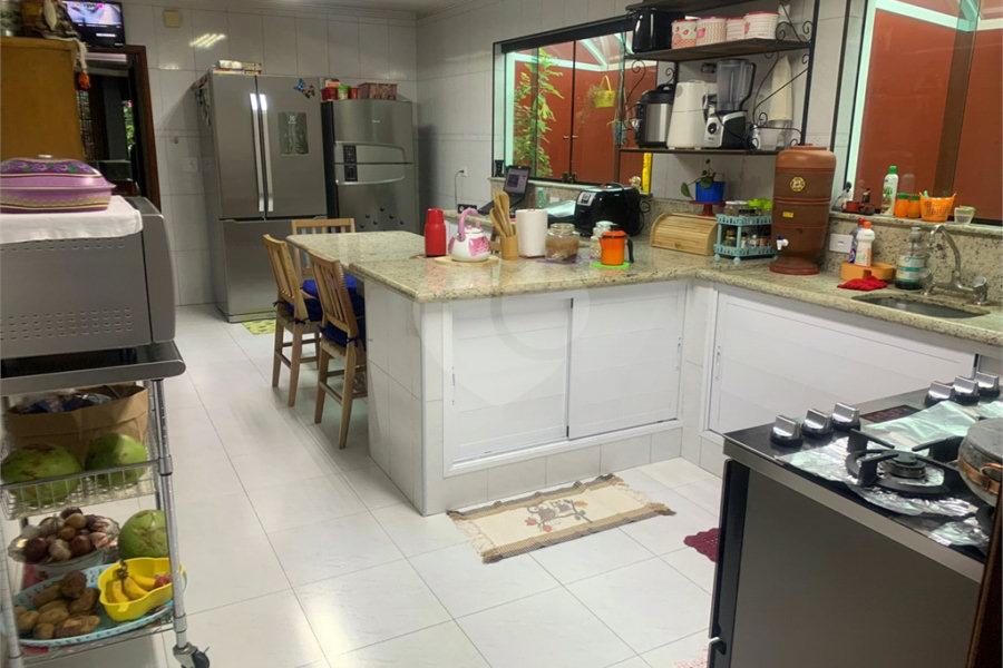 Sobrado à venda com 3 suítes em Vila Guilherme, São Paulo, SP
