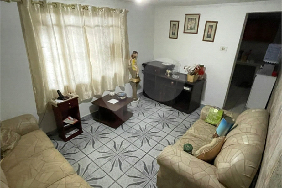 Casa Térrea à venda com 5 quartos em Vila Medeiros, São Paulo, SP