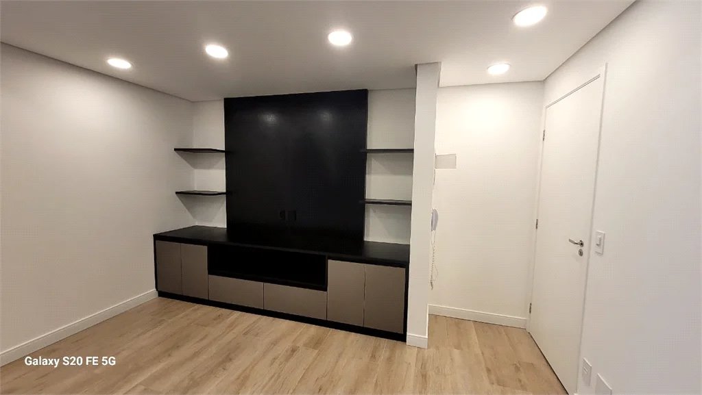 Apartamento à venda com 2 quartos, sendo 1 suíte,  em Vila Ipojuca, São Paulo, SP