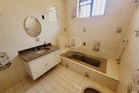 Casa Térrea à venda com 3 quartos, sendo 1 suíte, no Centro, Indaiatuba, SP