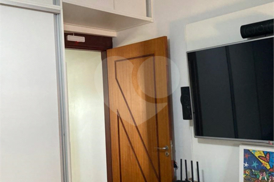 Casa à venda com 3 quartos, sendo 1 suíte, no condomínio Barbará II, São Paulo - SP