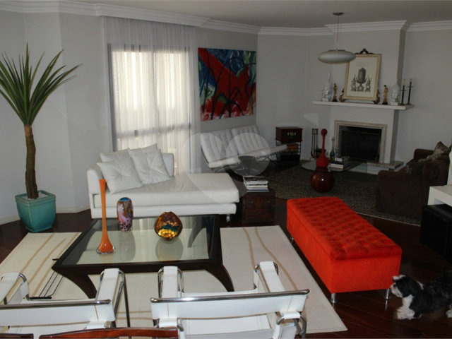 Apartamento à venda com 4 quartos, sendo 3 suítes,  em Morumbi, São Paulo, SP