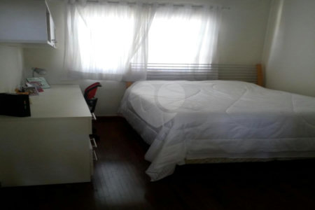 Casa à venda com 3 quartos, sendo 1 suíte,  em Butantã, São Paulo, SP