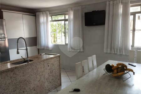 Sobrado à venda com 4 quartos, sendo 2 suítes, em Santa Teresinha, São Paulo, SP