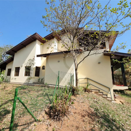 Casa à venda com 4 quartos, sendo 2 suítes, em Bosque, Vinhedo, SP