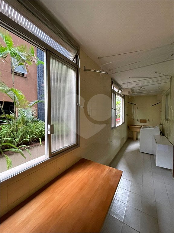 Apartamento à venda com 3 quartos, sendo 1 suíte, em Higienópolis, São Paulo, SP