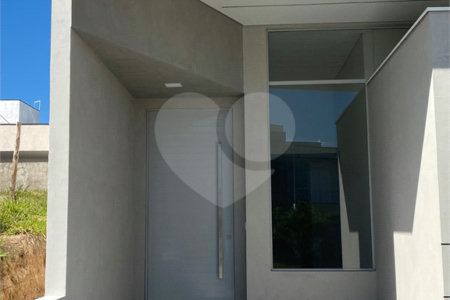 Casa à venda com 3 quartos, sendo 1 suíte, no condomínio Horto Florestal Villagio, Sorocaba - SP