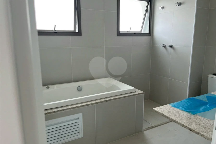 Apartamento de 175m2 à venda com 3 dormitórios e 3 vagas no Paraíso