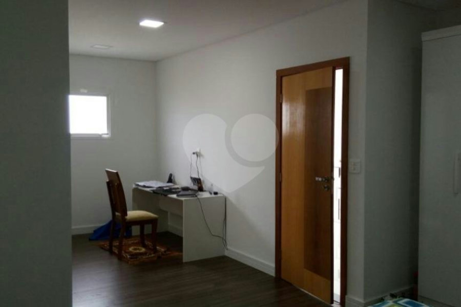 Sobrado à venda com 3 suítes em Tremembé, São Paulo, SP