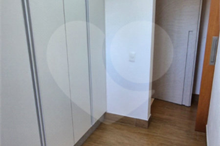 Apartamento à venda com 4 quartos, sendo 2 suítes,  no Centro, Mogi das Cruzes, SP
