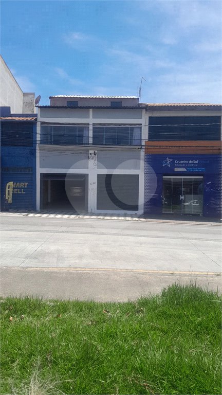 Casa à venda ou para alugar com 4 quartos, sendo 1 suíte, em Vila Carvalho, Sorocaba, SP