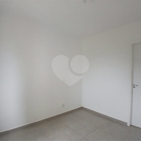 Apartamento à venda com 2 quartos, sendo 1 suíte, em Chácaras Manão, Mairinque, SP