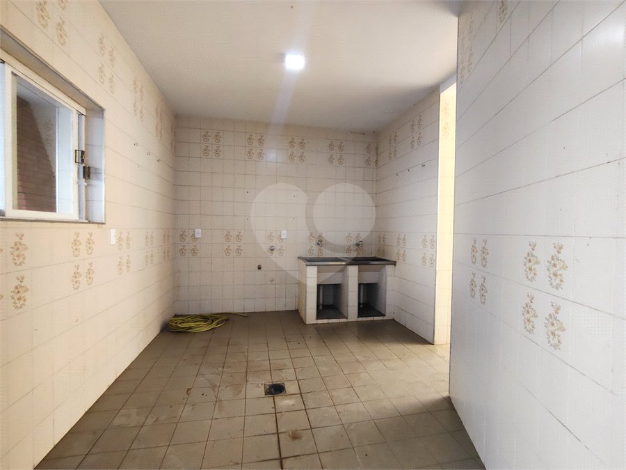 Casa à venda ou para alugar com 5 quartos, sendo 3 suítes, em Vila Maria, Itapetininga, SP