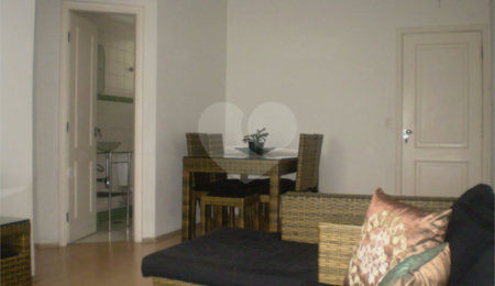 Apartamento à venda com 2 quartos em Jardim Ivana, São Paulo, SP