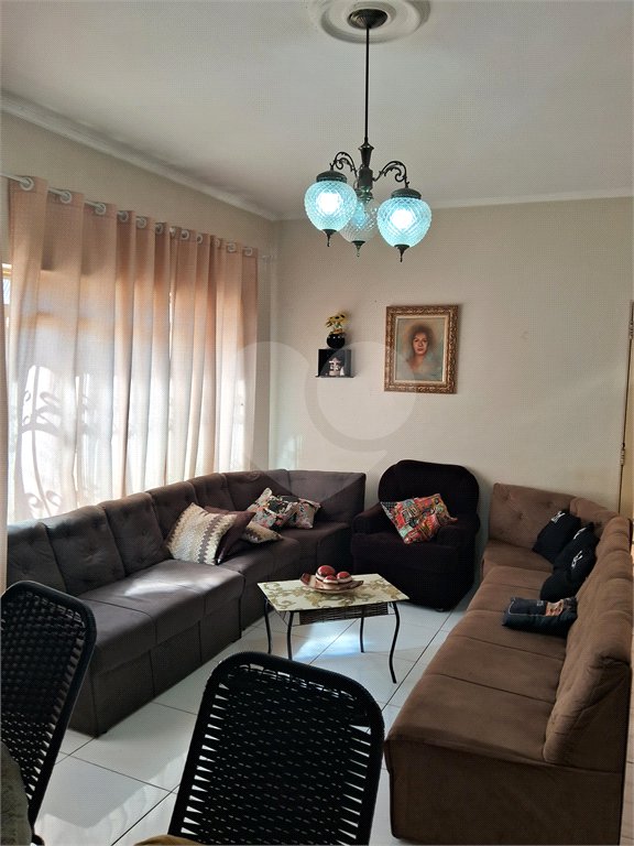 Casa à venda com 4 quartos, sendo 1 suíte, em Parque Boa Esperança, Indaiatuba, SP