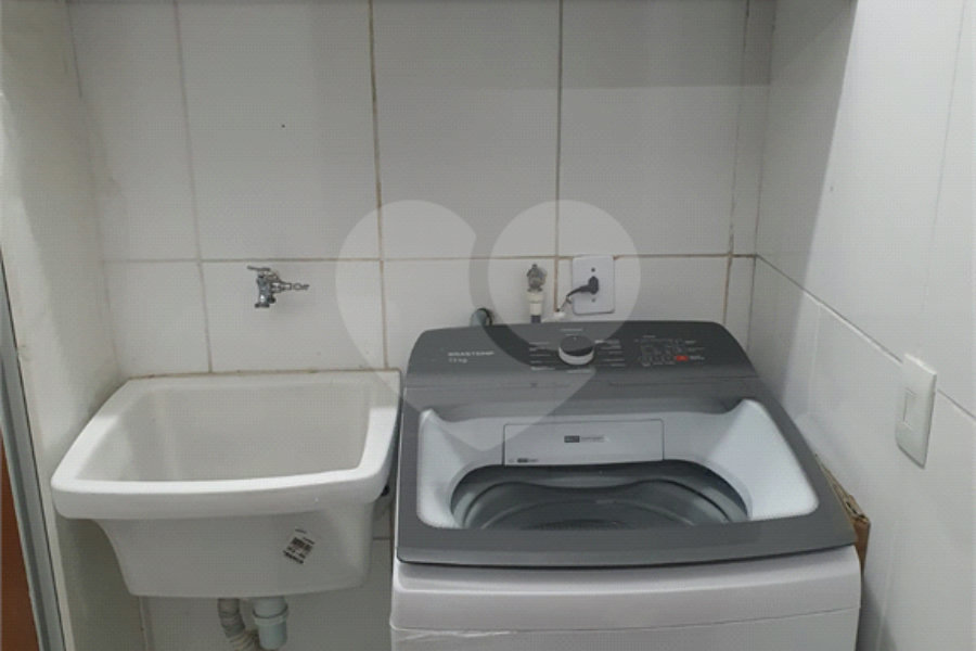 Casa à venda com 2 suítes no condomínio Residencial Maracujás, São Paulo - SP