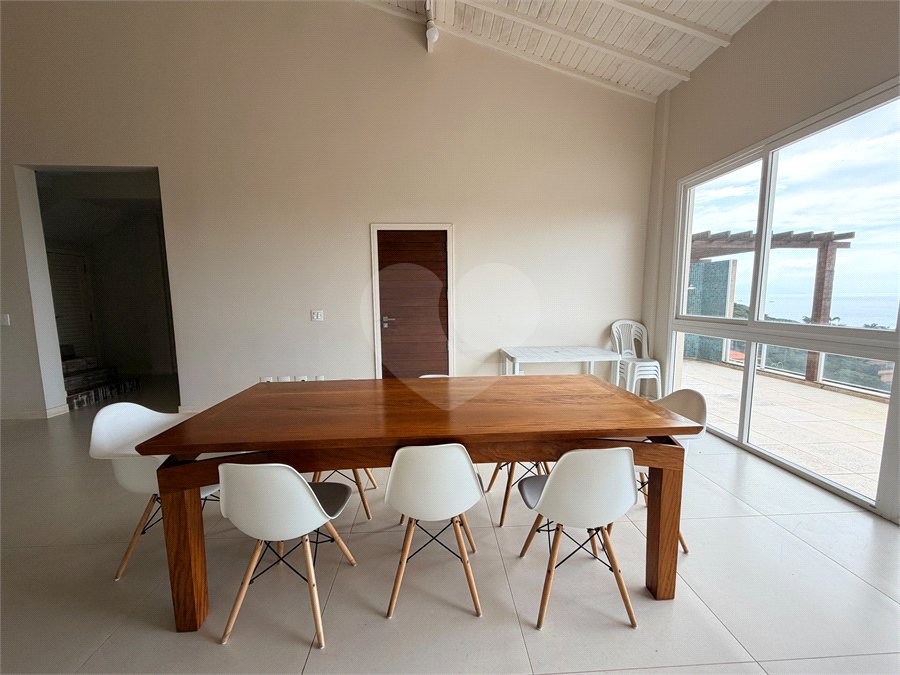 Casa à venda com 4 suítes em João Fernandes, Armação dos Búzios, RJ
