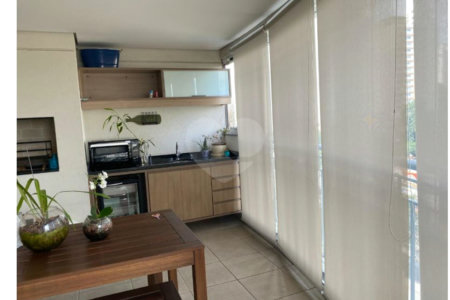 Apartamento à venda com 3 quartos, sendo 2 suítes,  em Campo Belo, São Paulo, SP