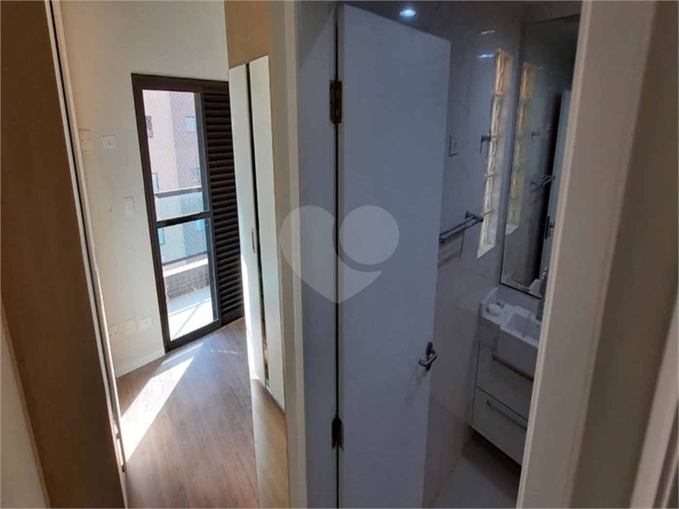 Apartamento à venda com 3 quartos, sendo 1 suíte, em Vila Paulicéia, São Paulo, SP