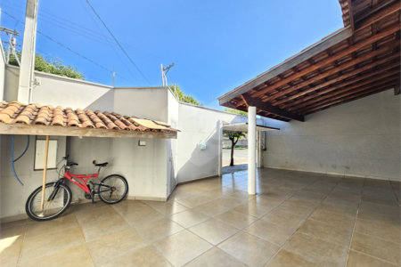 Casa à venda com 3 quartos, sendo 1 suíte,  em Jardim Jóquei Clube, Ribeirão Preto, SP