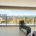 Apartamento de 03 dormitórios sendo 02 suítes com 02 vagas de garagem.