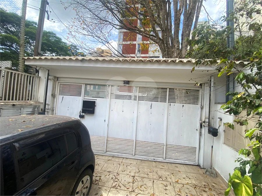 Terreno 10 X 30m,ideal para construtor, com casa principal, mais 3 casas no mesmo terreno e gerando renda, em Perdizes - São Paulo