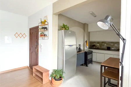 Apartamento de 80m² a venda e locação em Moema - 02 dorm, 02 Banheiros 01 Vaga