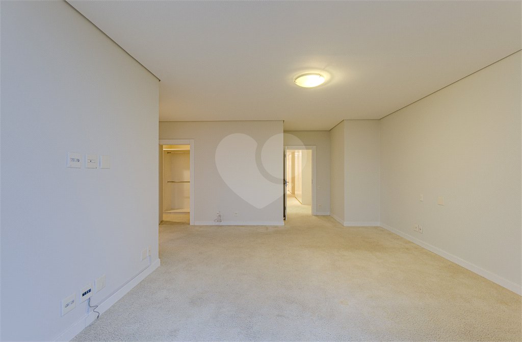 Apartamento à venda ou para alugar com 4 suítes em Alto da Boa Vista, São Paulo, SP