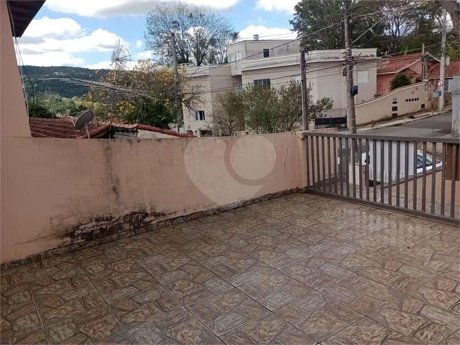 Casa à venda ou para alugar com 2 quartos, sendo 1 suíte, em Jardim São José, São Roque, SP