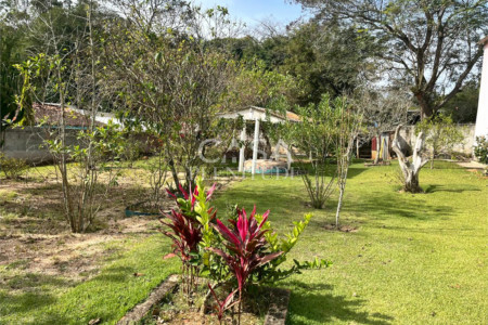 Chácara à venda com 3 suítes em Inhayba, Sorocaba, SP