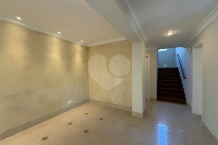 Casa à venda ou para alugar com 4 quartos, sendo 3 suítes, em Alto da Boa Vista, São Paulo, SP