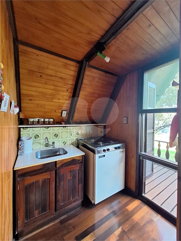 Casa à venda com 3 suítes no condomínio Chácaras do Lago, Vinhedo - SP