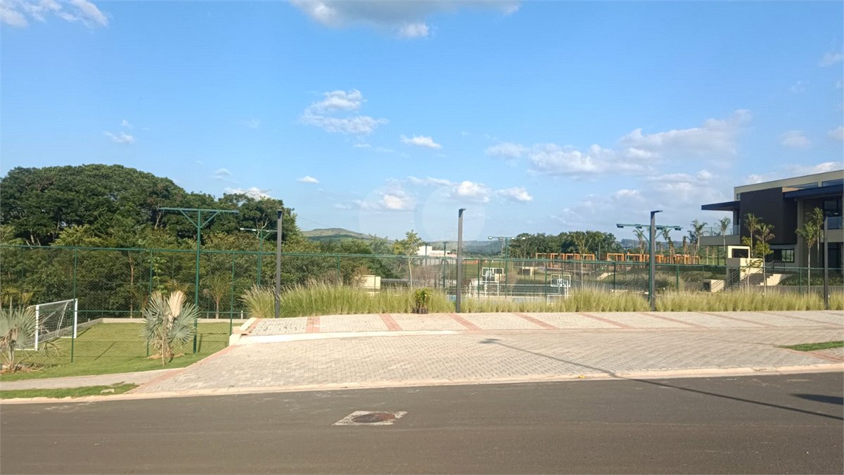 Terreno à venda no condomínio Ville Sainte Anne, Campinas - SP