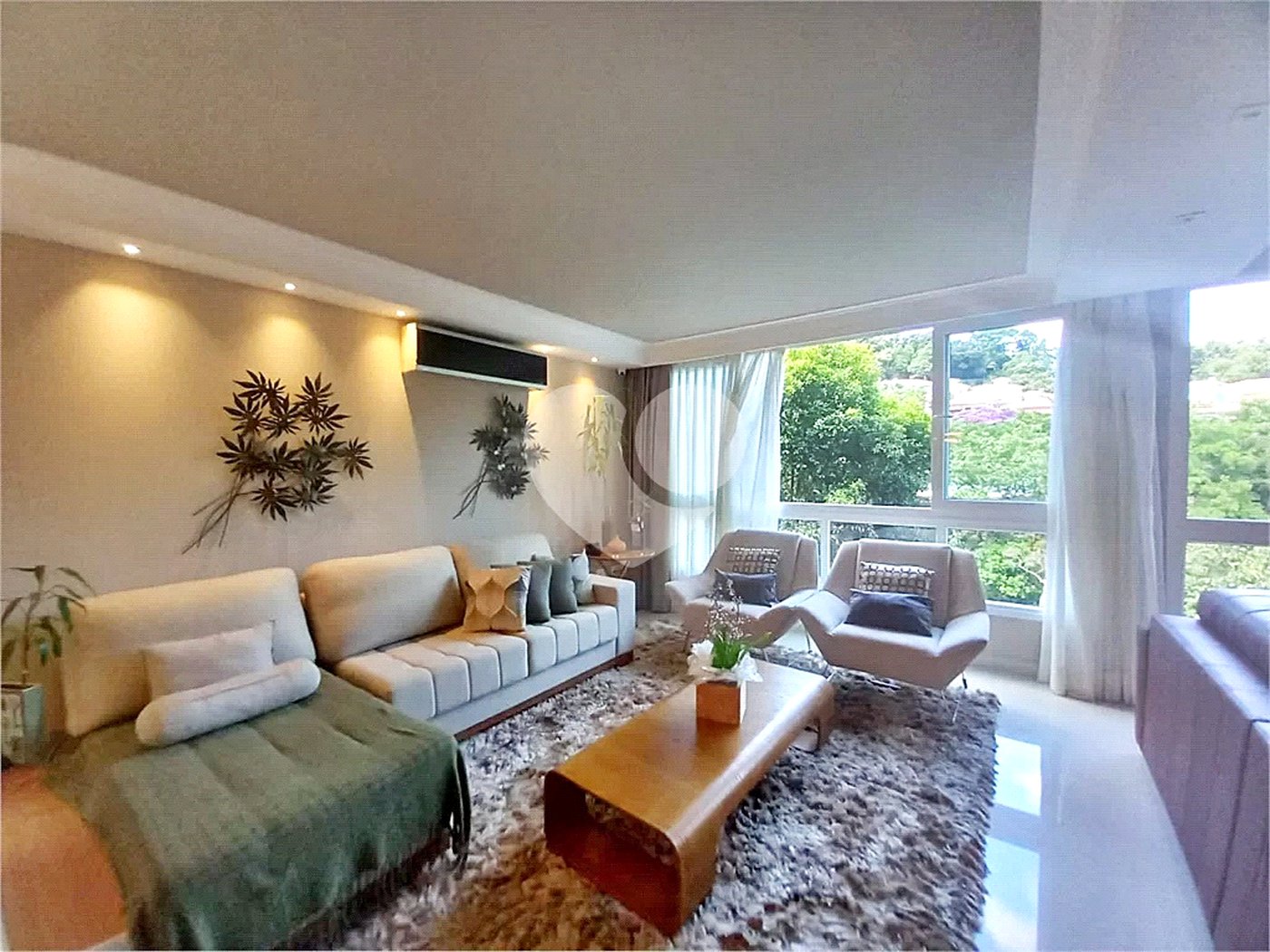 Casa à venda com 4 quartos, sendo 3 suítes,  no condomínio Itatinga 1, São Paulo - SP