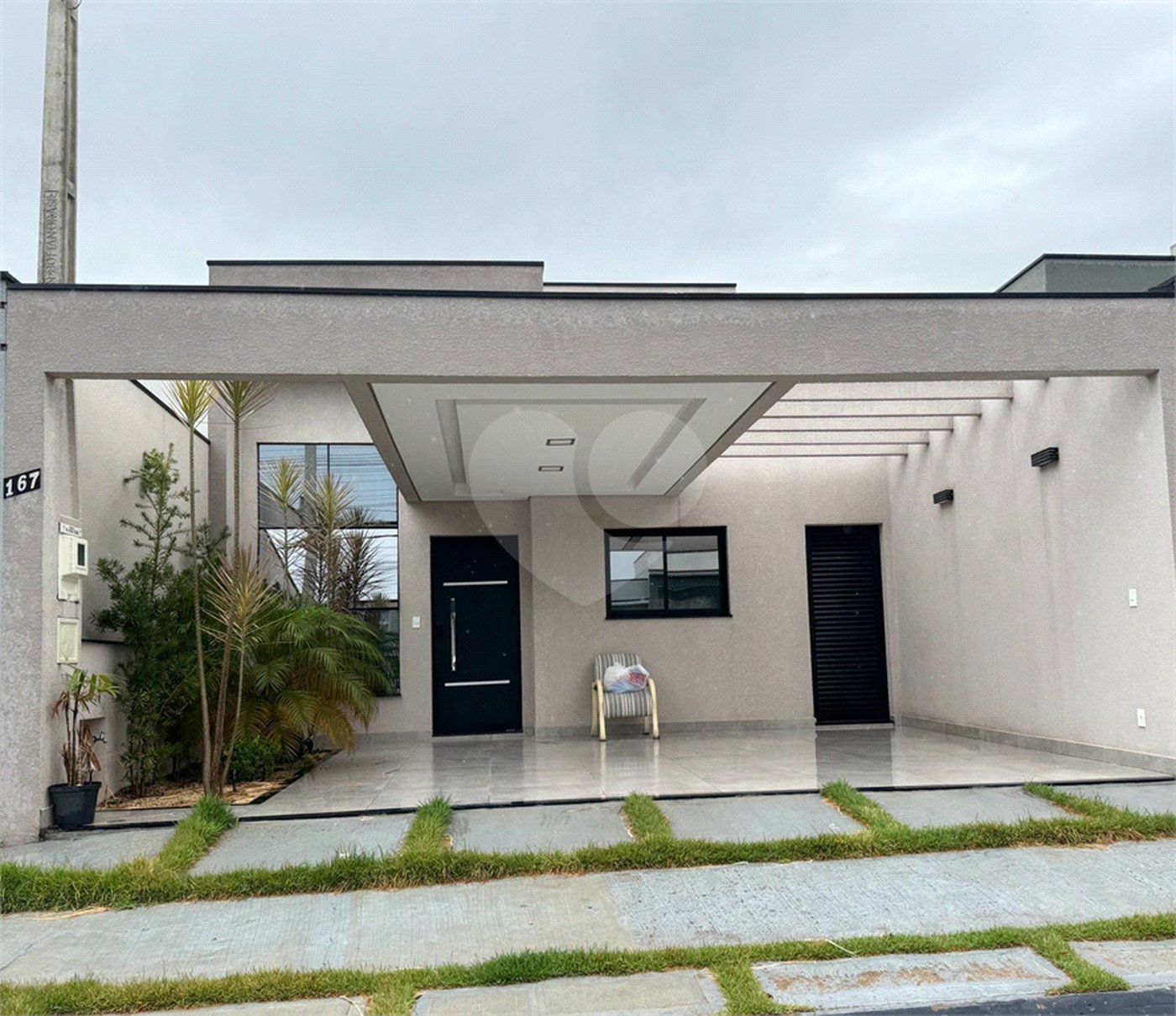 Casa à venda com 3 quartos, sendo 1 suíte, no condomínio Vila Ytu, Indaiatuba - SP