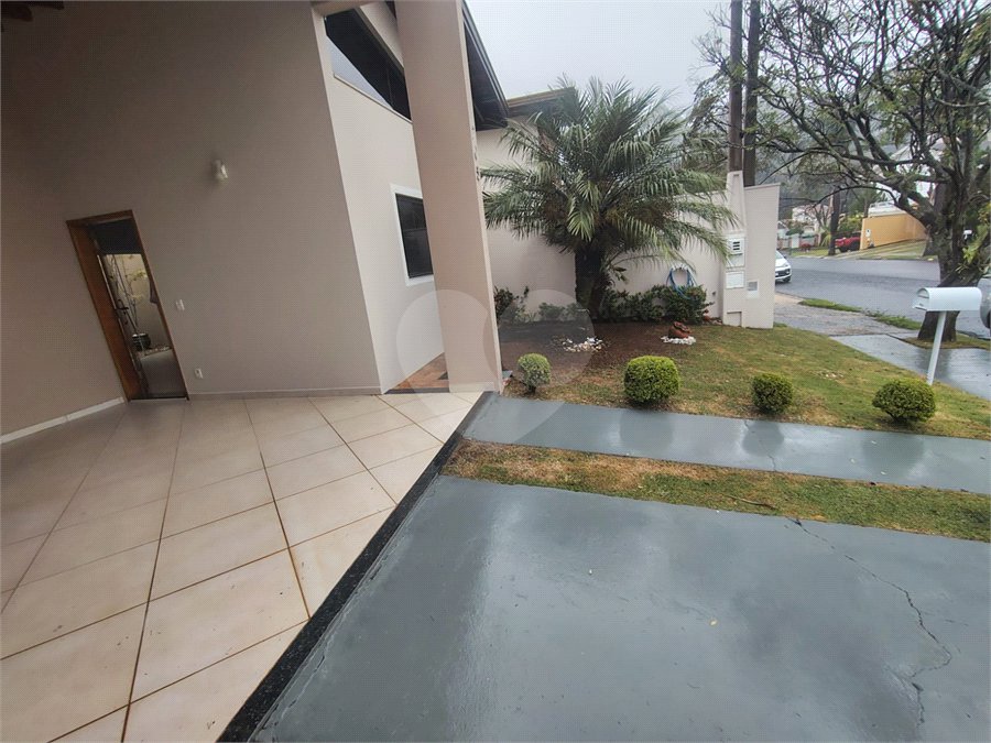 Casa à venda com 3 quartos, sendo 1 suíte,  no condomínio Bosque São Carlos, São Carlos - SP