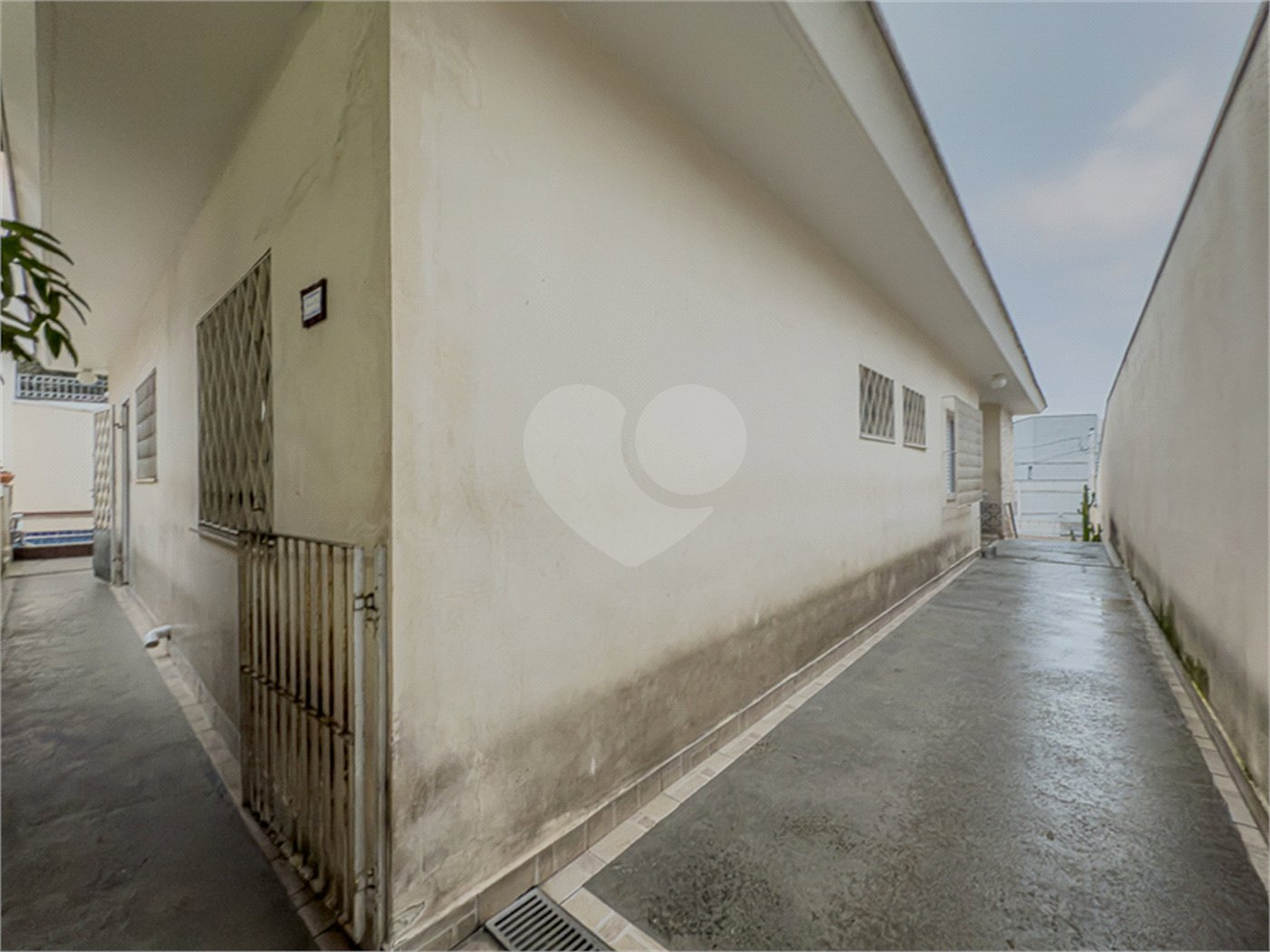 Casa à venda com 3 quartos, sendo 2 suítes,  em Jardim da Saúde, São Paulo, SP